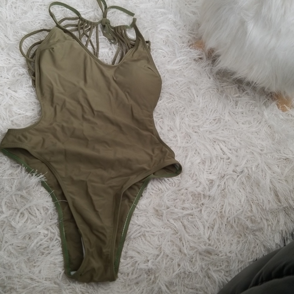 One peace swimsuit size M.